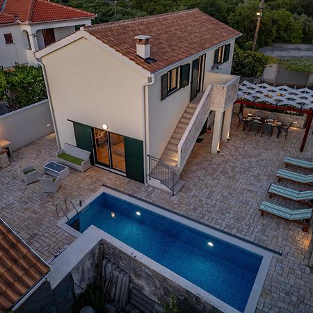 Villa Ivo Zadarvillas ヴィンイェラック エクステリア 写真