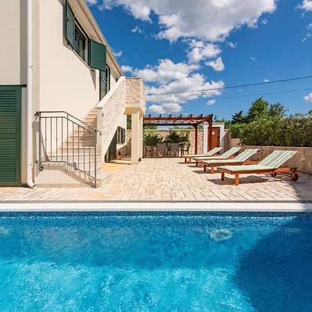 Villa Ivo Zadarvillas ヴィンイェラック エクステリア 写真