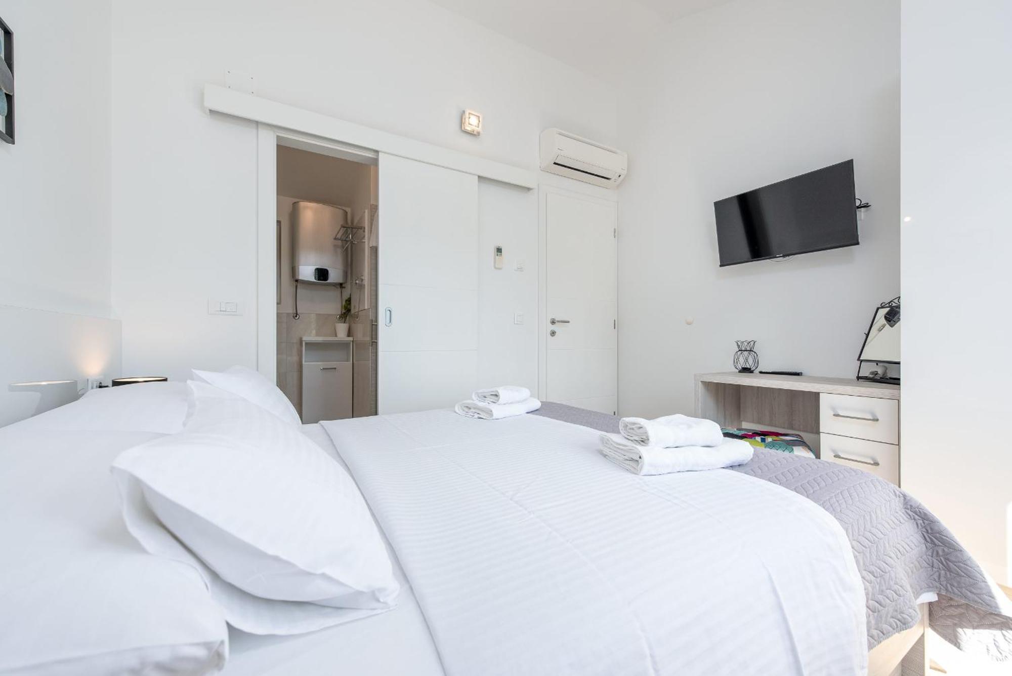 Villa Ivo Zadarvillas ヴィンイェラック エクステリア 写真