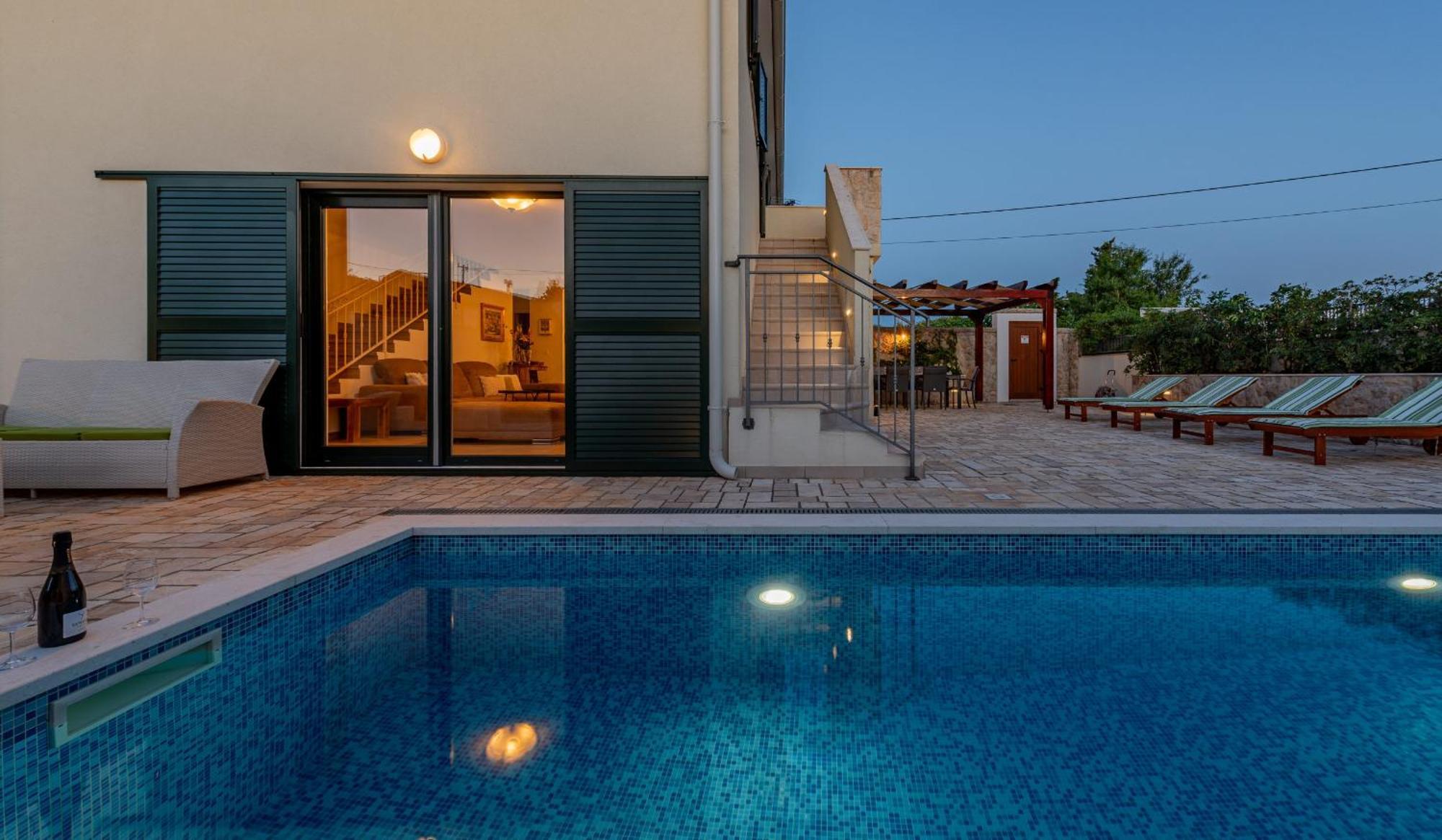 Villa Ivo Zadarvillas ヴィンイェラック エクステリア 写真